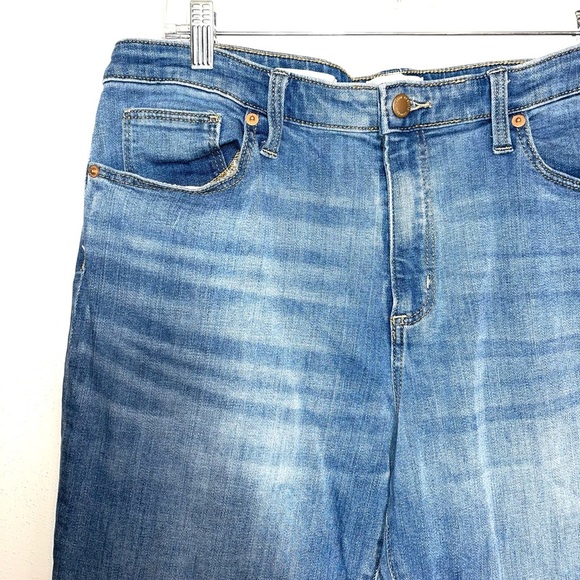 Universal Thread High Rise Slim Straight Leg Crop Light Wash Jeans 16 Women’s - Picture 3 of 13